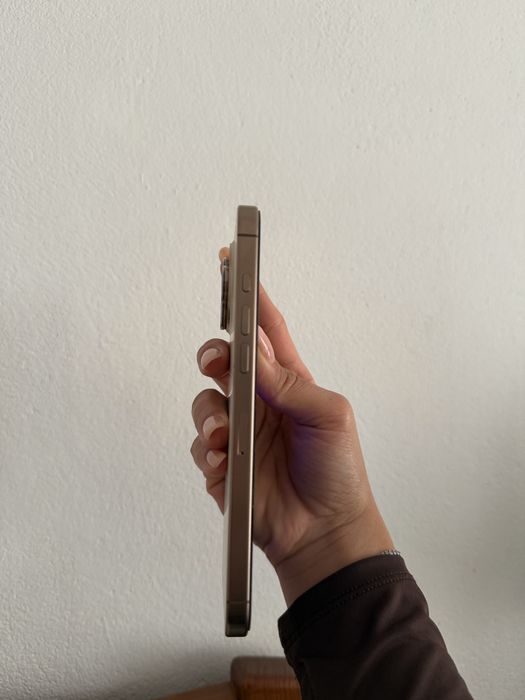 iPhone 16 Pro Max 256g