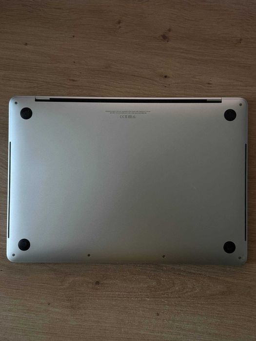MacBook Pro 13 (2019)