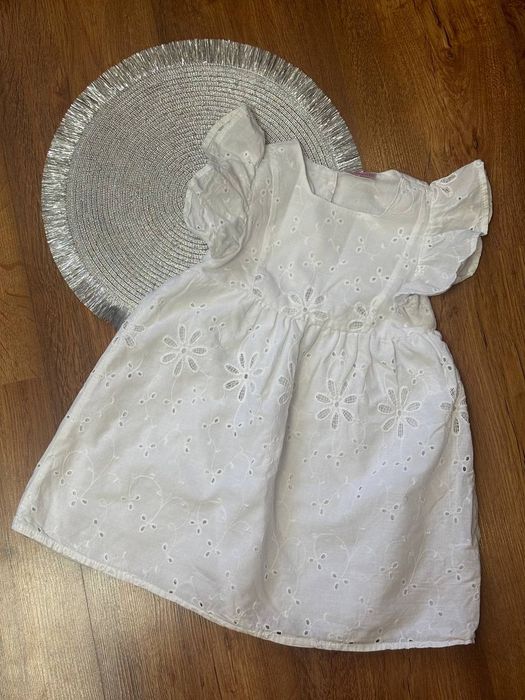 Біла сукня 98 розміру, 2-3 роки