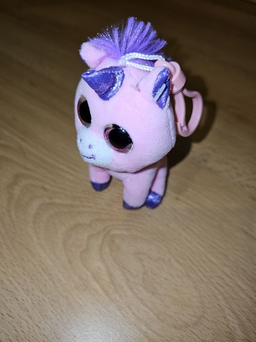 Porta chaves ou para pendurar nas mochilas