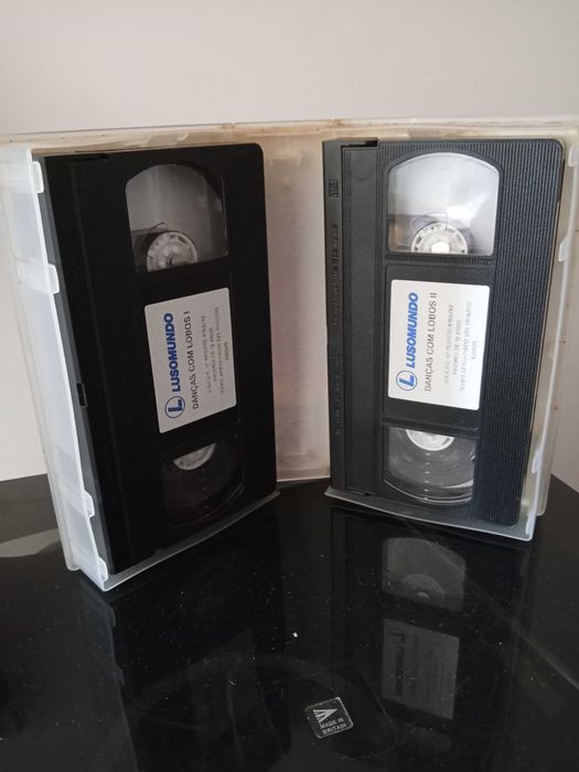 Cassete VHS dupla Dança com Lobos p/eventual recuperação