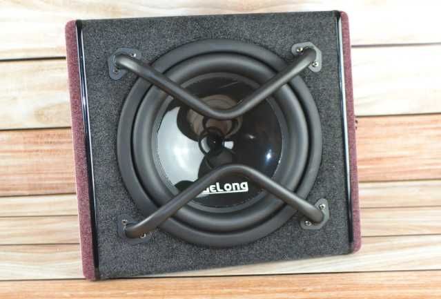 Автомобільний сабвуфер. Автомобільний сабвуфер. Корпусный самбуфер Саб