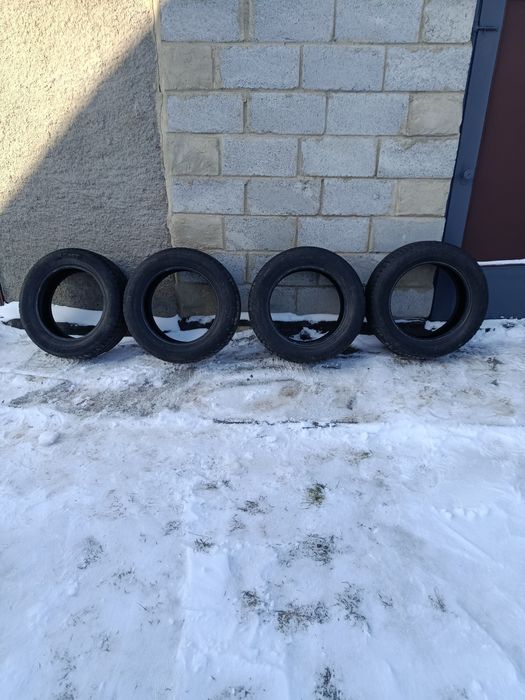 Продам резину лето на 16