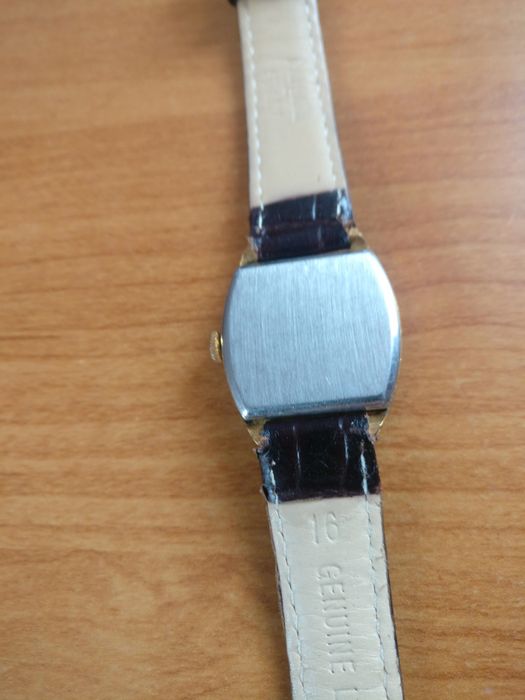 Наручний механ. годинник Луч жіночий