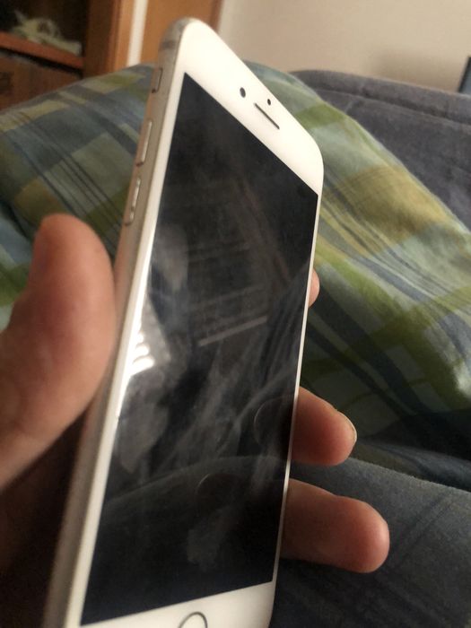 Iphone 8 ( desblokeado)