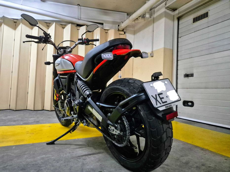 Ducati Scrambler 800 Icon - Como Nova