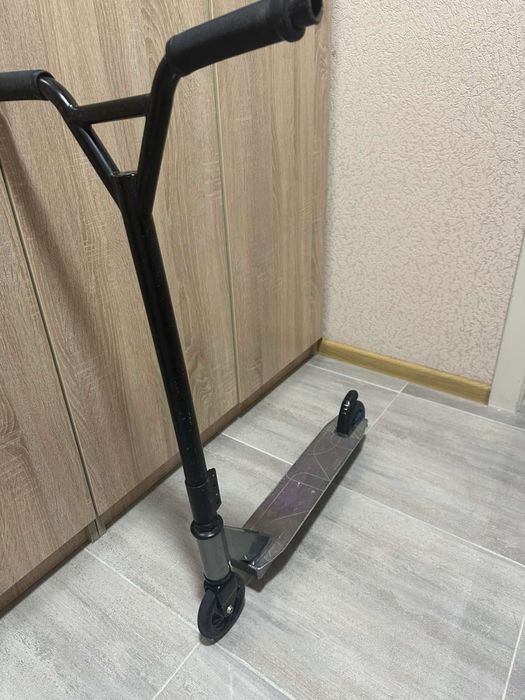 Трюковий самокат