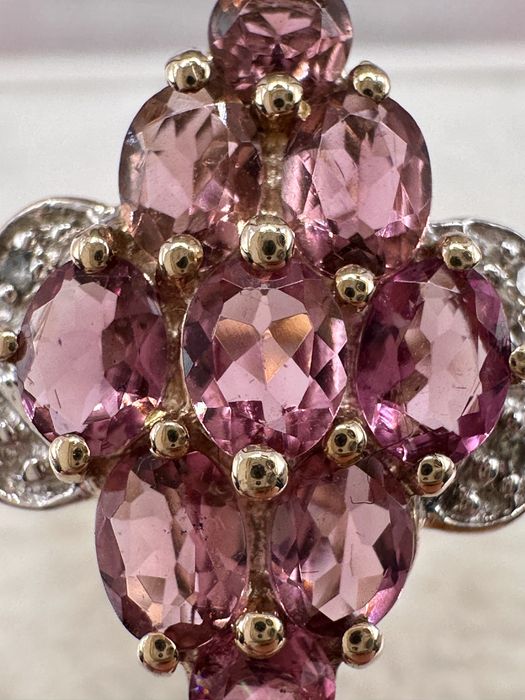 Złoty pierścionek z turmalinami 1,26ct i diamentami