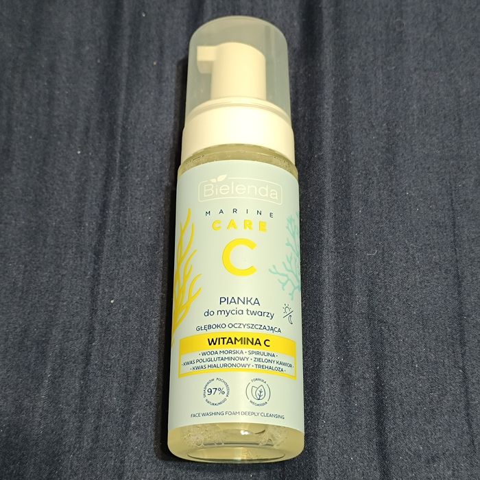 Pianka do mycia twarzy Bielenda marine care witamina c