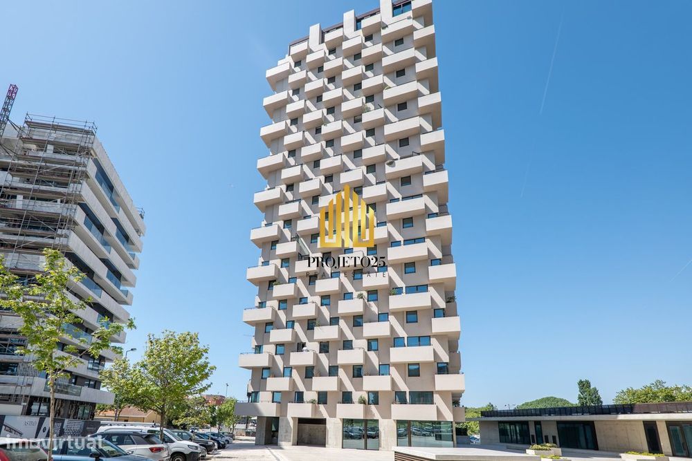 Apartamento T2 moderno e elegante com 3 varandas Panorâmicas