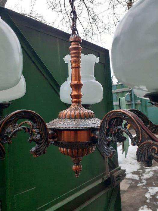 Люстра на пять лампочек