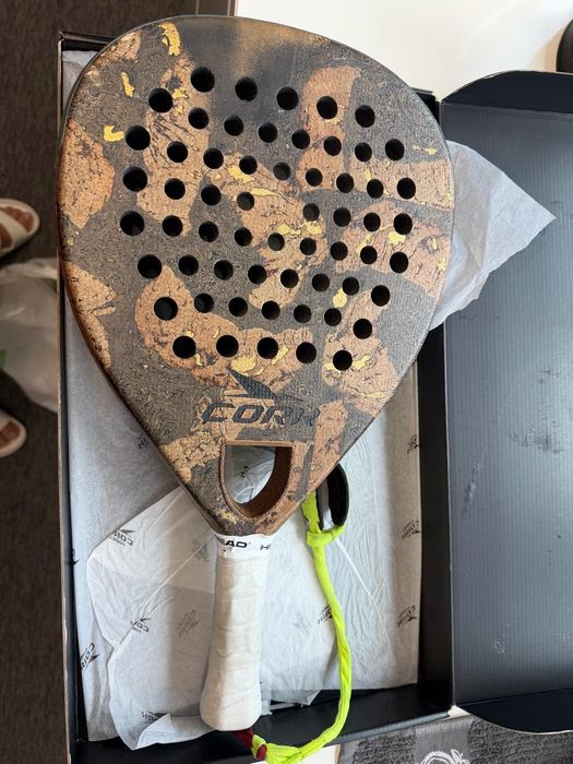 Raquete Padel em ótimo estado. Pouco usada.