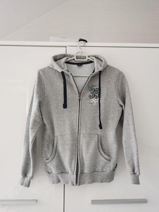 Bluza z kapturem roz 140 Żarek