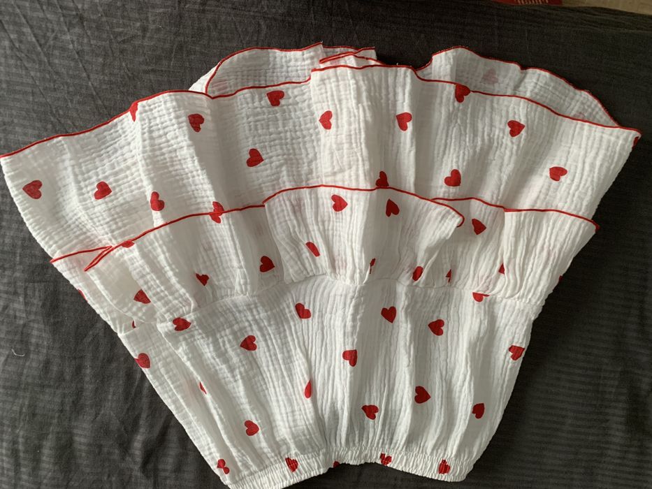 Мусліновий жіночий костюм