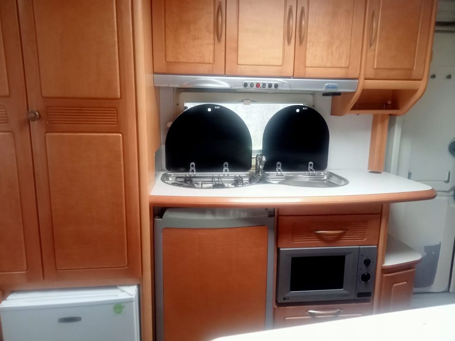 Caravana hobby 650 exclusive valor fixo