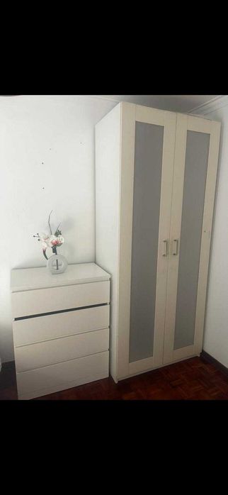 Alugo quarto em Linda a Velha
