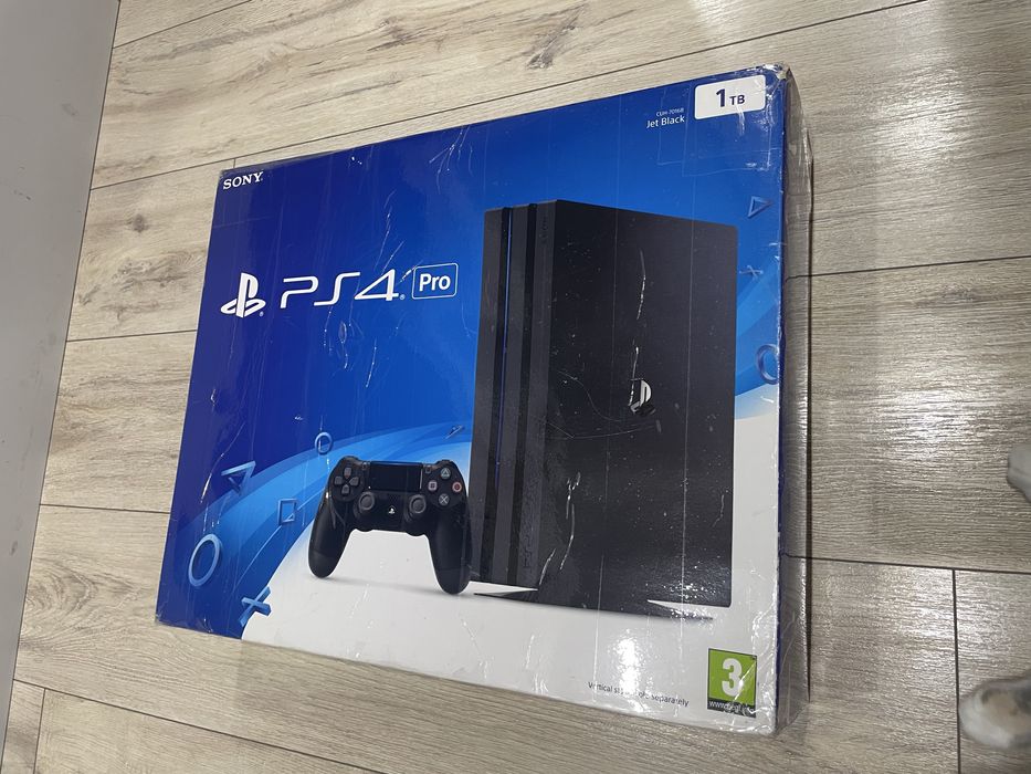 Sony playstation 4 pro 1tb как новая