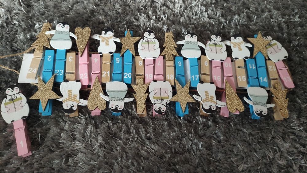 Kalendarz adwentowy dla dziewczynki opaski frotki kolczyki pierścionki