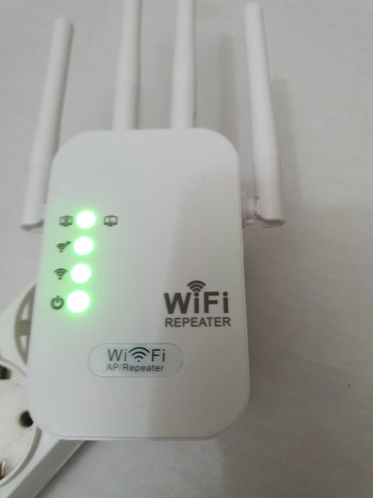 Ретранслятор, репитер Wi-Fi 2.4GHz 300 Мбит