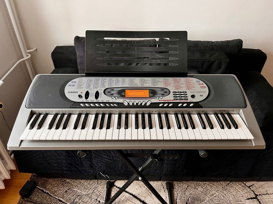Sprzedam keyboard CASIO CTK-573