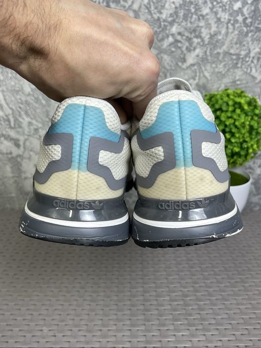 Adidas ZX 750 HD кроссовки 45 размер спортивные бежевые