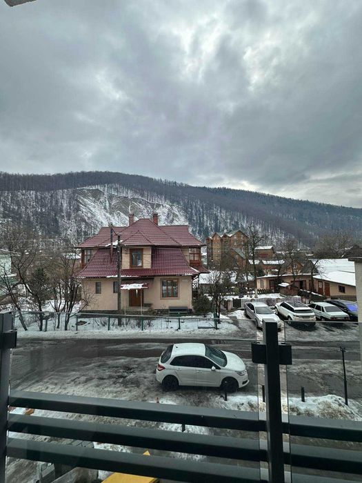ПРОДАЖ розкішної квартири в КАРПАТАХ м. Яремче .