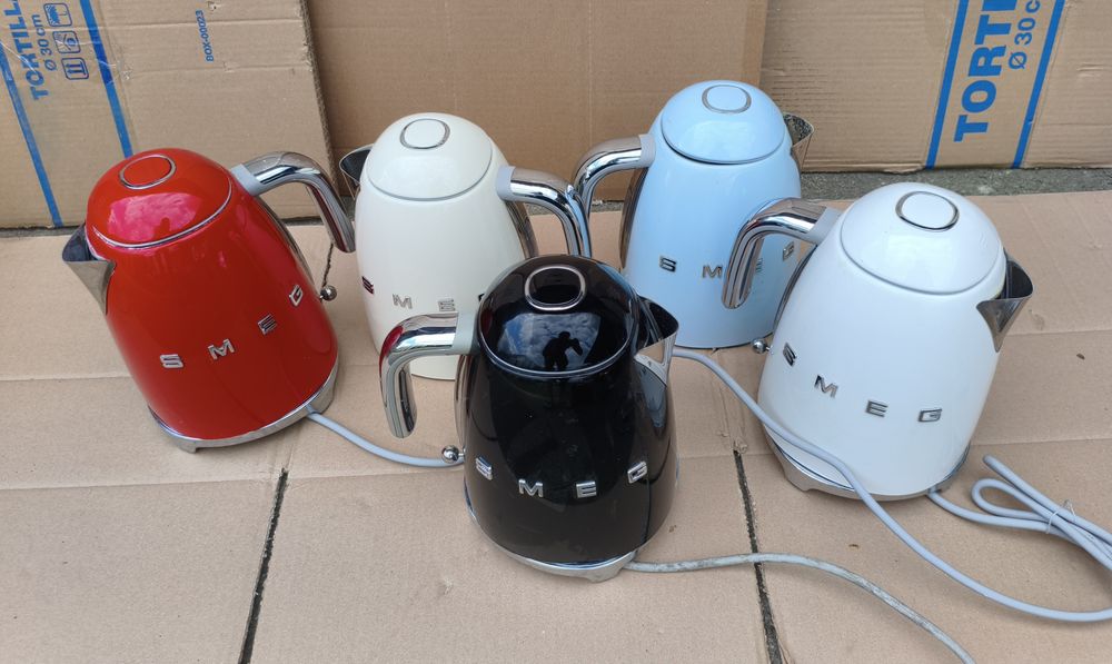 Czajnik elektryczny Smeg KLF03