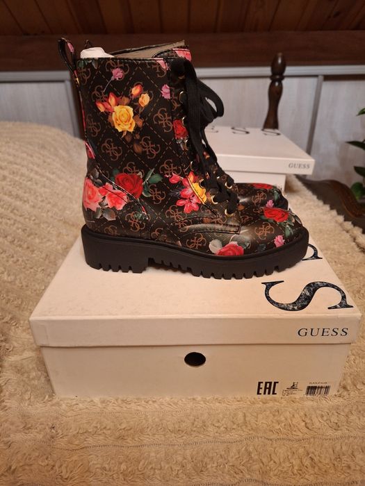 Botki Guess nowe