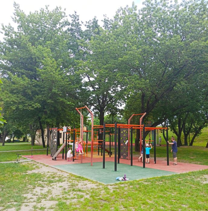 Комната. Подол. Куреневский парк