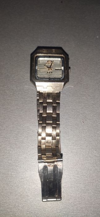 Годинник наручний