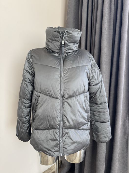 Продам куртку massimo dutti