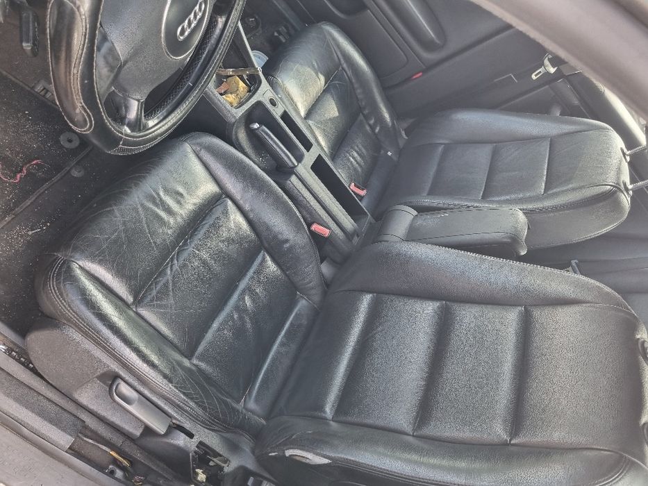 Fotele kpl Audi A4 B6 Sedan skóra grzane Europa