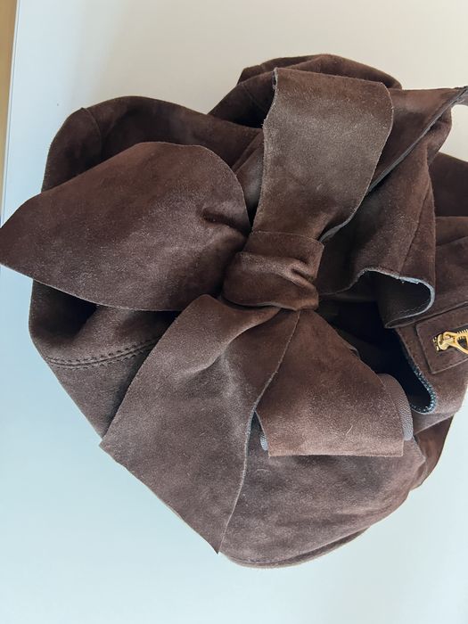 До 01.06 ц 5000 Коричневая замш сумка Valentino Garavani. оригинал