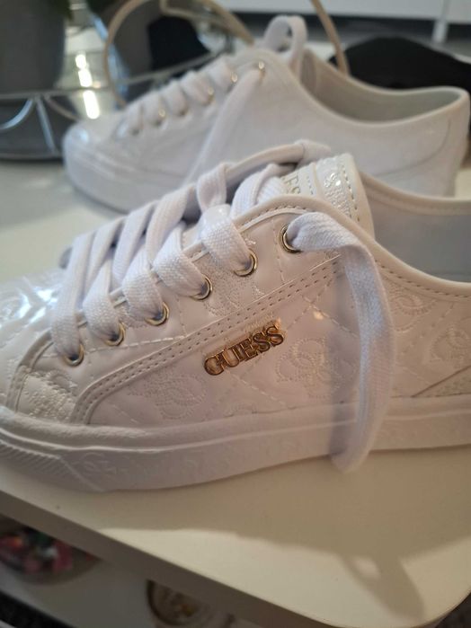 Tenis da guess novo