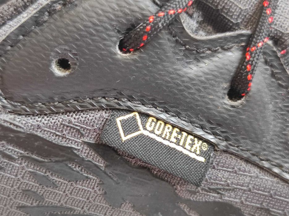 - Reebok Sawcut 3.0 GTX V65994 - Buty trekkingowe r. 37,5
