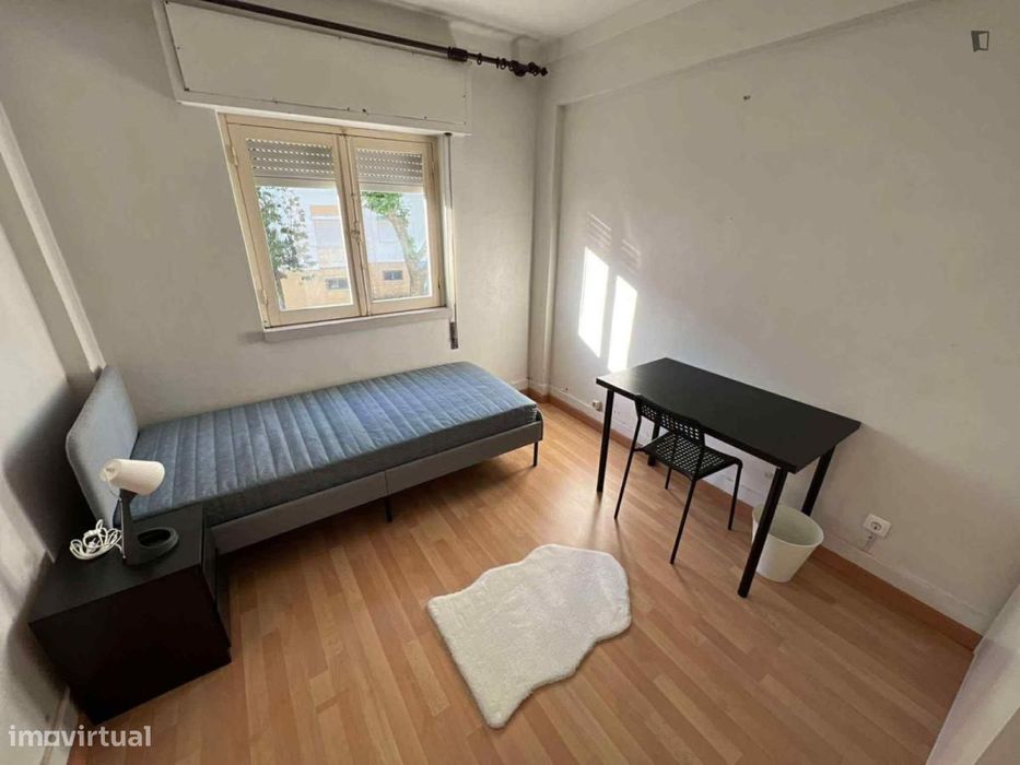Room - located in Portalegre