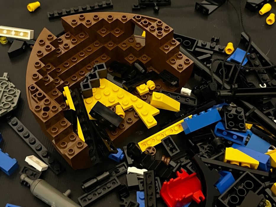 6274 LEGO Statek Gubernatora Broadside'a