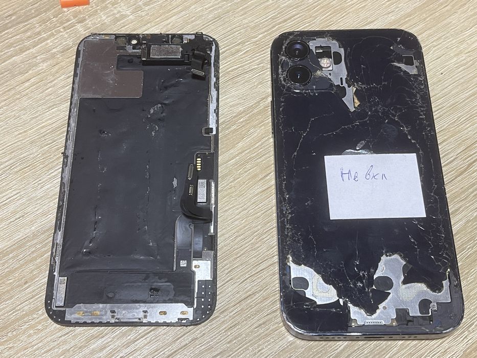 IPhone 12 128GB на пароле и не рабочим экраном.