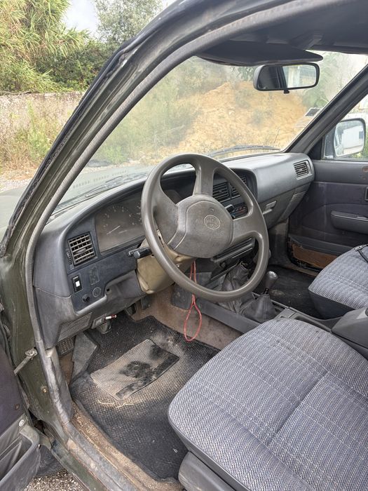 Toyota hilux 2.4d 1996 caixa metalica