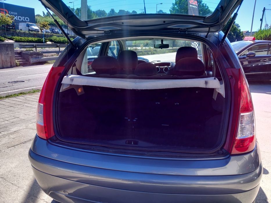 Citroen C3 1.1cc  130 milkm 2009
