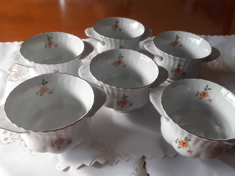 Sliczny unikalny kpl 6 sztuk bulionowek Chodziez prl stan bdb 10/14/7