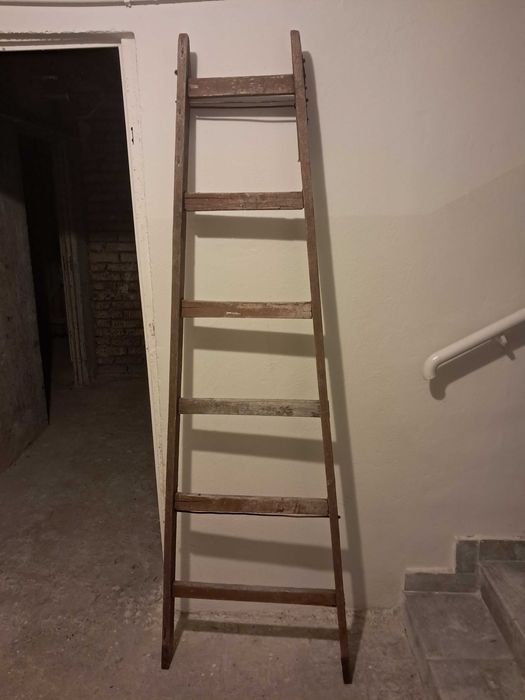 Stara drabina drewniana 6 stopniowa na cele dekoracyjne