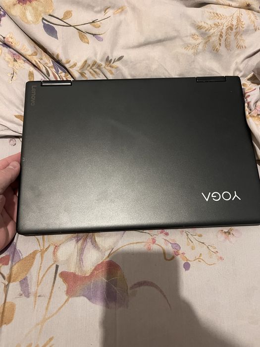 Сенсорний ноутбук Lenovo Yoga