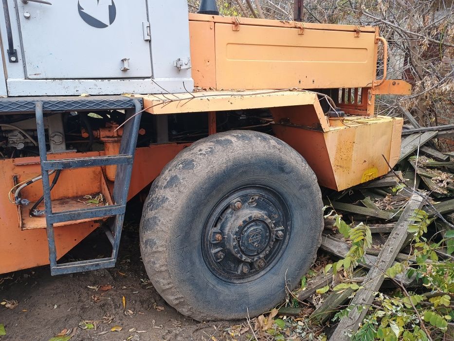 ТО-30 Фронтальний навантажувач