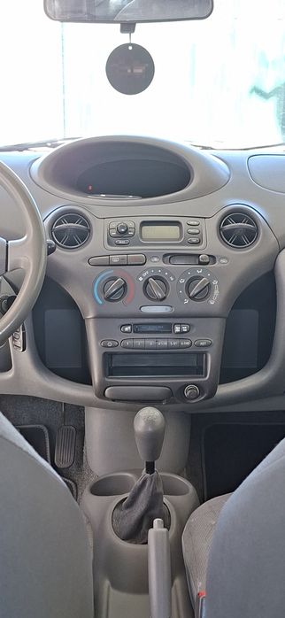 Toyota Yaris 1.0 VVTI Imaculado