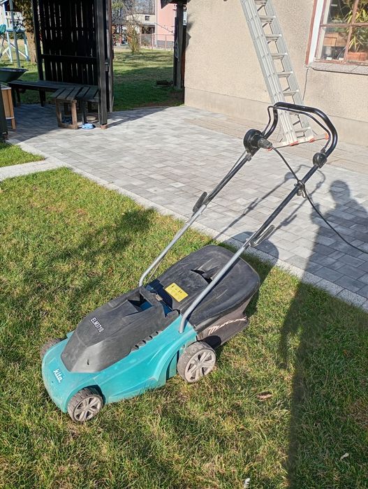 Kosiarka elektryczna Makita 1300 W