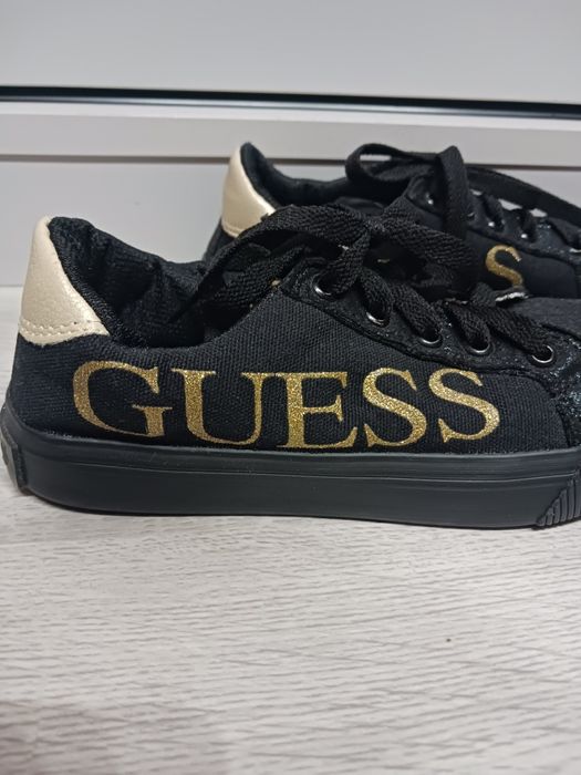 Czarno-złote trampki Guess rozm. 36