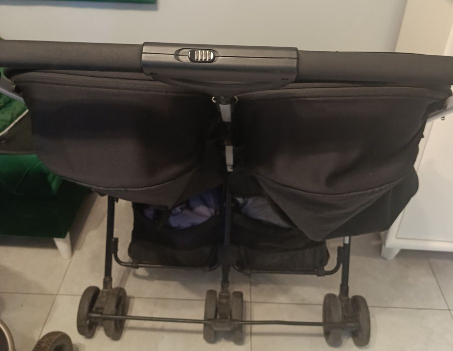 Wózek dla bliźniąt