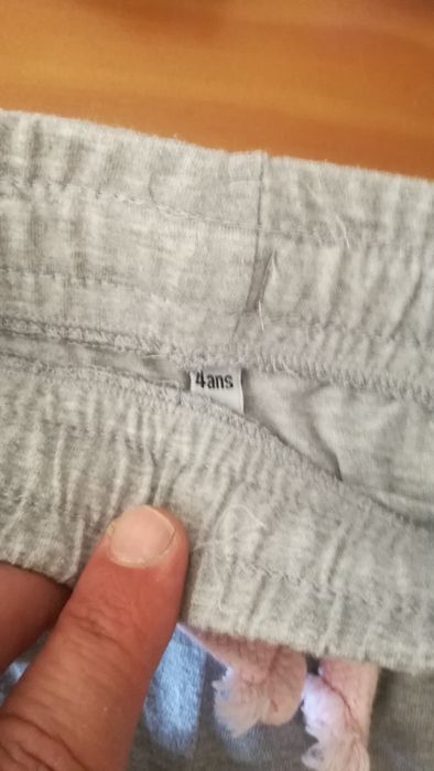 Roupa de menina 3/4 anos