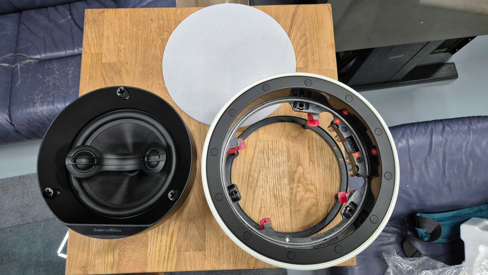 Bowers & Wilkins CCM664SR Вбудована акустика